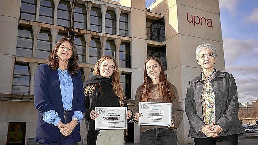 De izda a dcha: Begoña Pérez Eransus, Paula Perurena, Leyre Izquierdo y Sagrario Anaut.