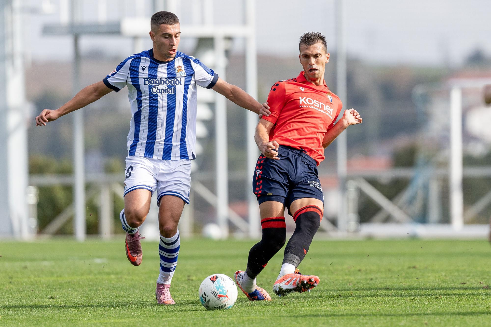 Fotos del partido amistoso entre Osasuna y Real Sociedad