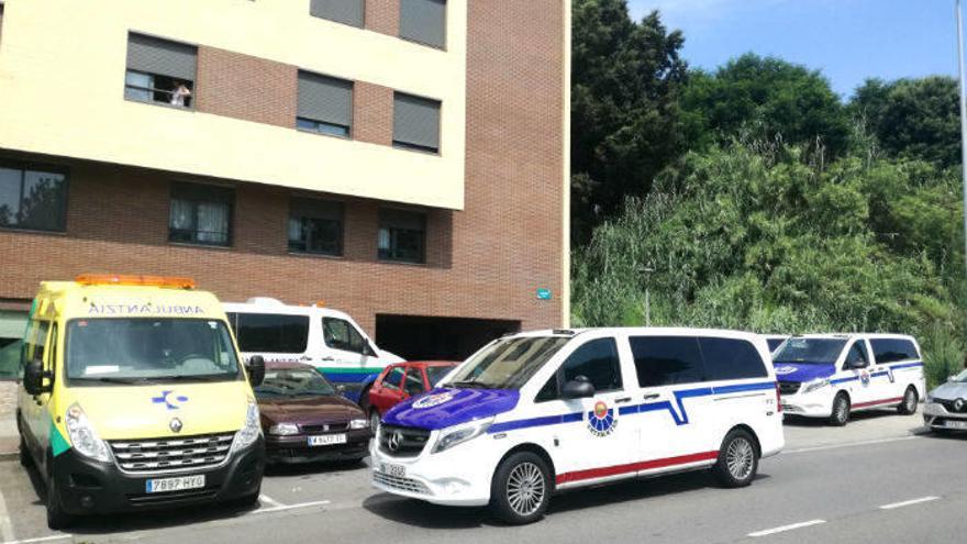 Trasladan a Cruces al hombre que se ha encerrado 16 horas en su casa de Lamiako