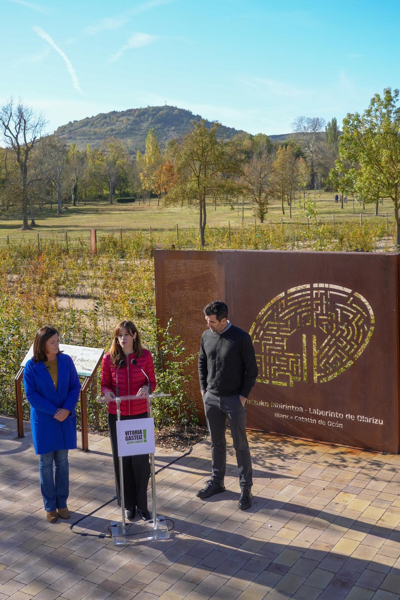 En imágenes: Inauguración del nuevo laberinto vegetal de Olarizu