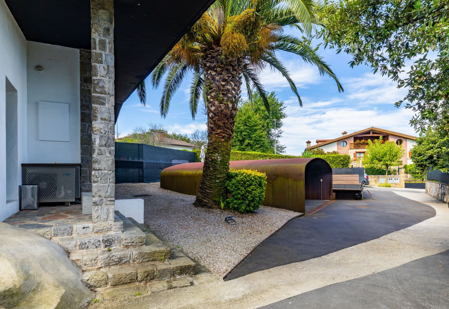 Exclusiva Villa Bifamiliar en venta en un paraíso, ubicada en el Alto de Zorroaga, en San Sebastián