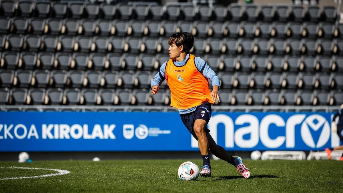 Take Kubo, durante un entrenamiento en Zubieta. Take Kubo, durante un entrenamiento en Zubieta.