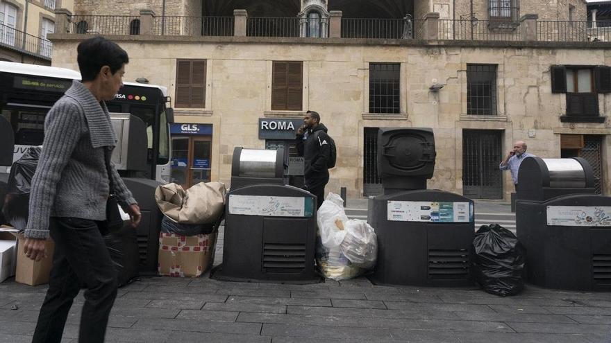El Casco Viejo de Vitoria estrena 91 buzones de recogida neumática