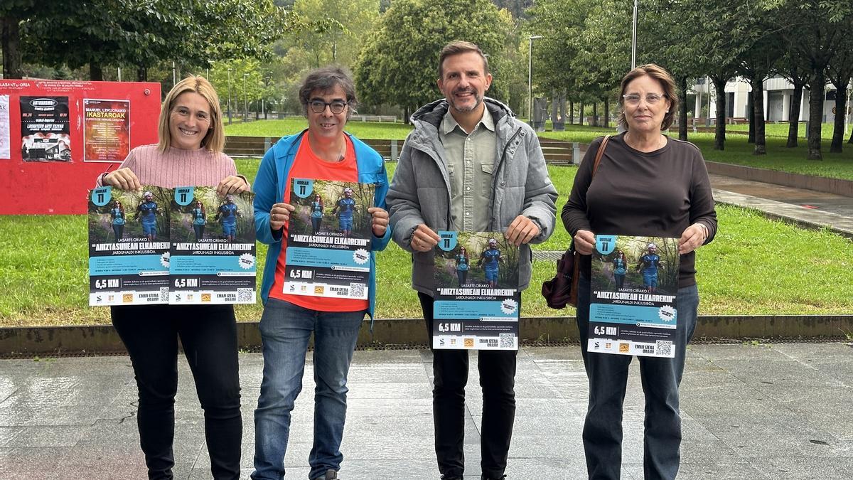 Organizadores y representantes del Ayuntamiento