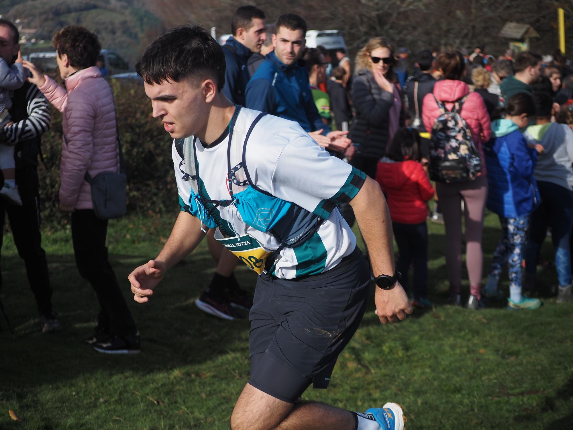 La llegada de los corredores a Karakate, en imágenes
