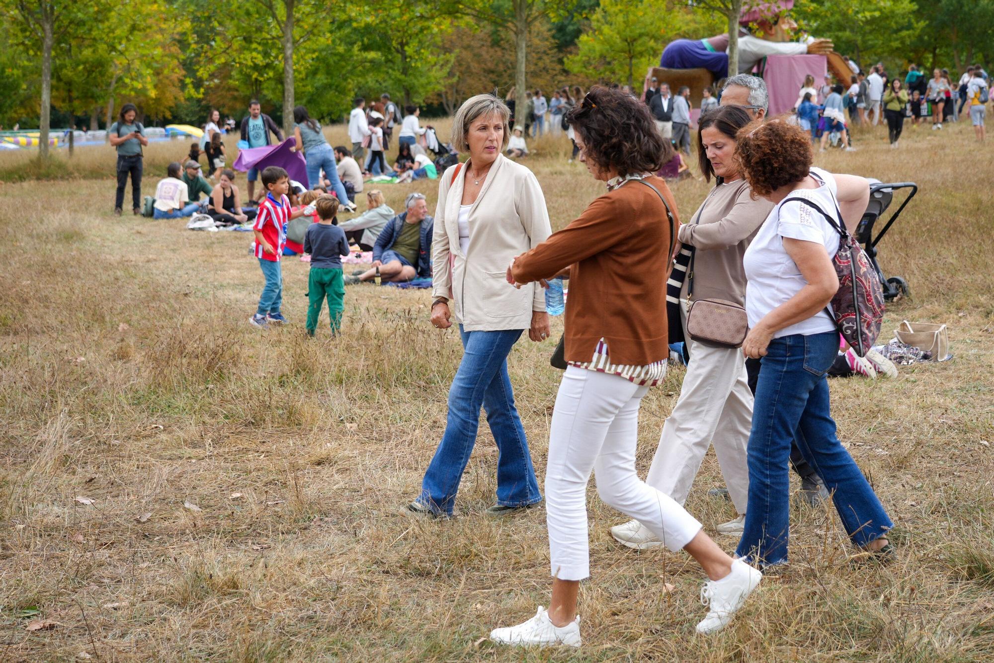 En imágenes: Las campas de Olarizu se llenan de fiesta