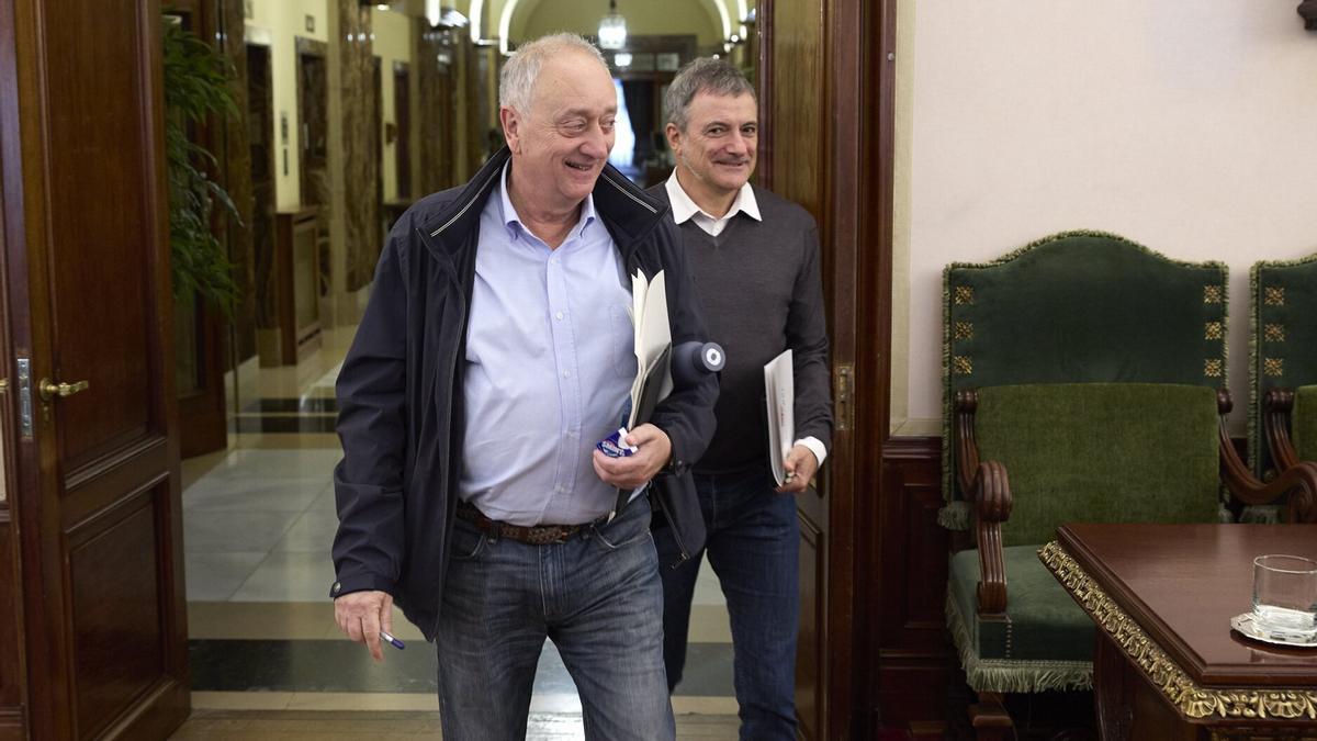 Javier Leoz y Mikel Armendáriz, ediles de Geroa Bai.