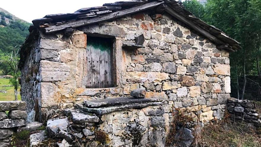 Detalle de un refugio pasiego en lo alto del valle