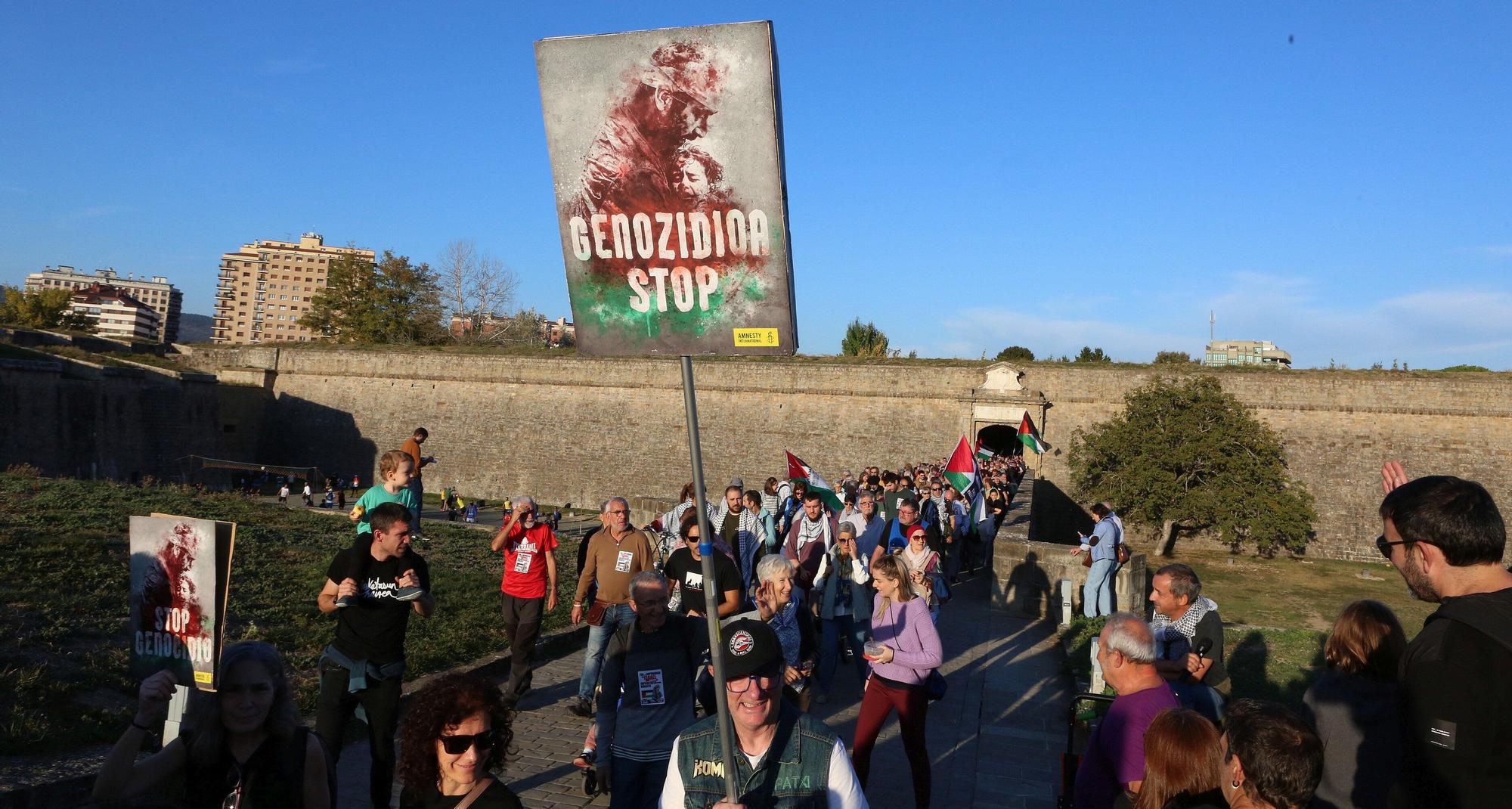 Una manifestación en Pamplona reclama el final del "colonialismo y la ocupación" en Palestina