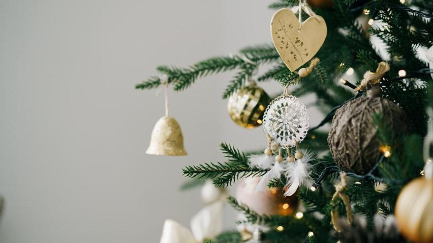 Los comercios de Lazkao comienzan a vestirse de Navidad