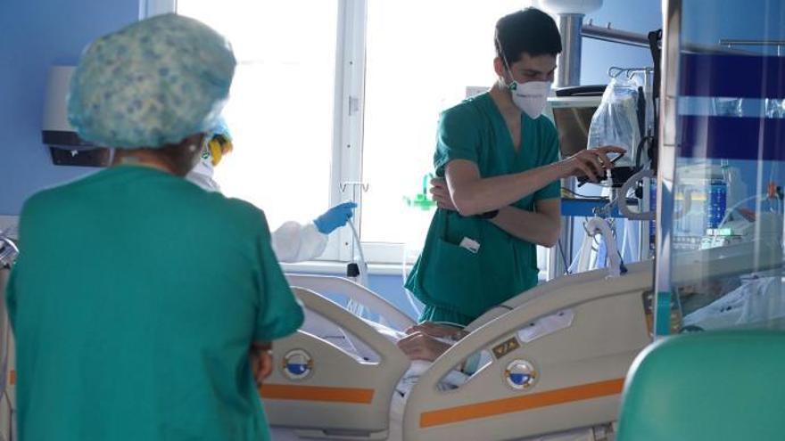 La mitad de los ingresados por covid tiene síntomas dos años después