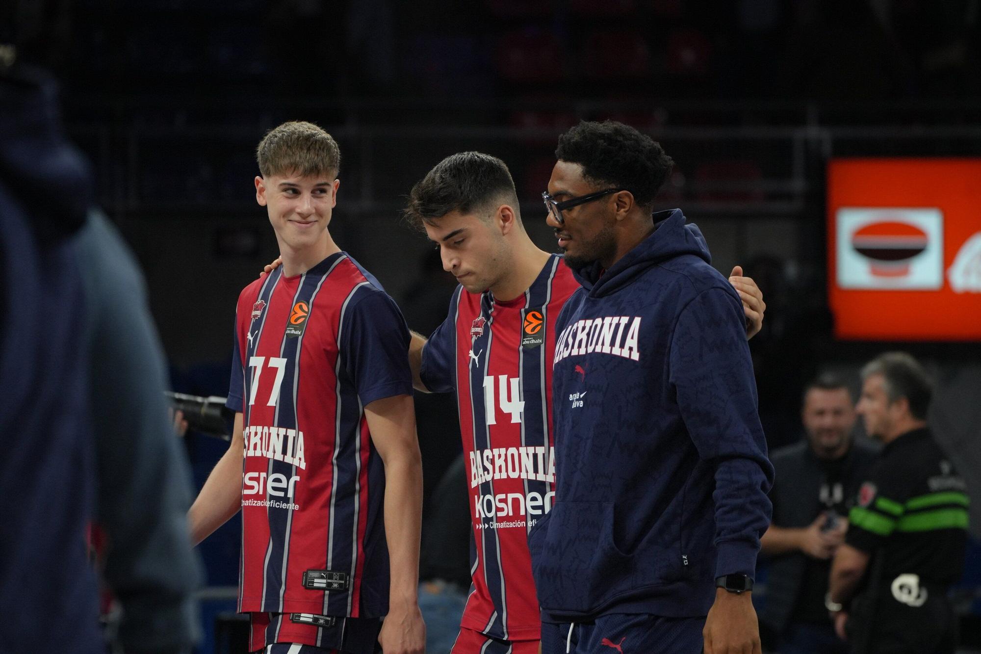 Todas las fotos del Baskonia-Partizan en el Buesa Arena