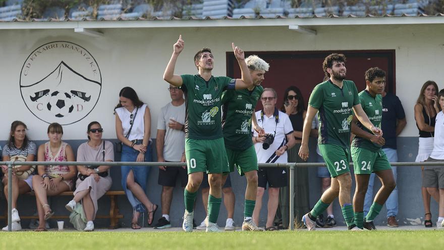 El Lourdes golea en Etxarri con 2 goles en el añadido