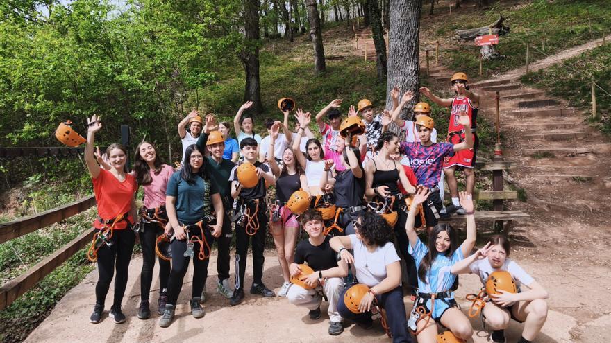 Naturaleza y convivencia: 50 jóvenes viven en Narbarte una experiencia que deja huella