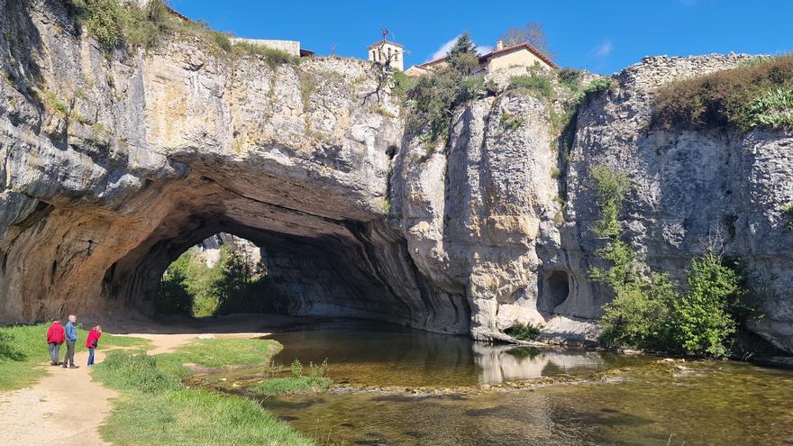 Descubre el desconocido paraíso de piedra que está a dos horas de Euskal Herria