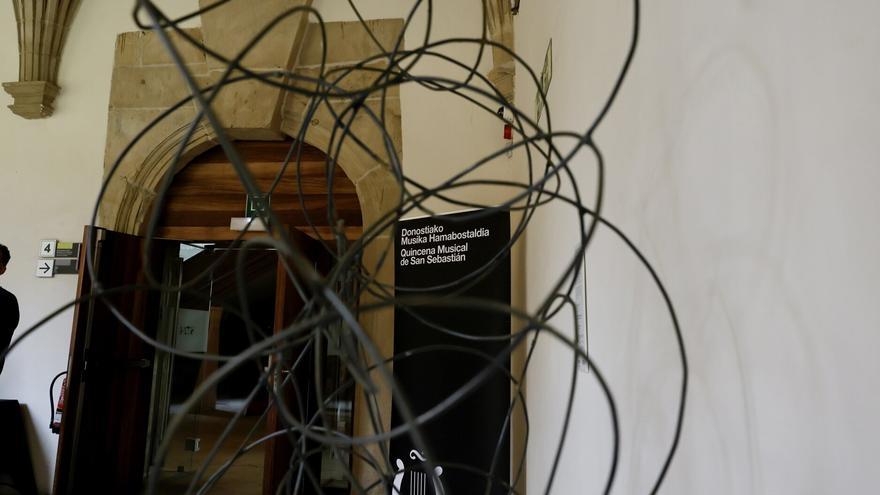 La Quincena dona una escultura de José Zugasti y renueva su colaboración con San Telmo
