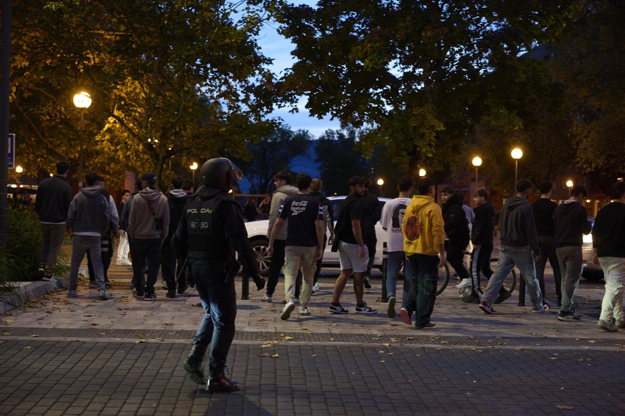 Fotos de los altercados tras la suspensión del acto de Vito Quiles