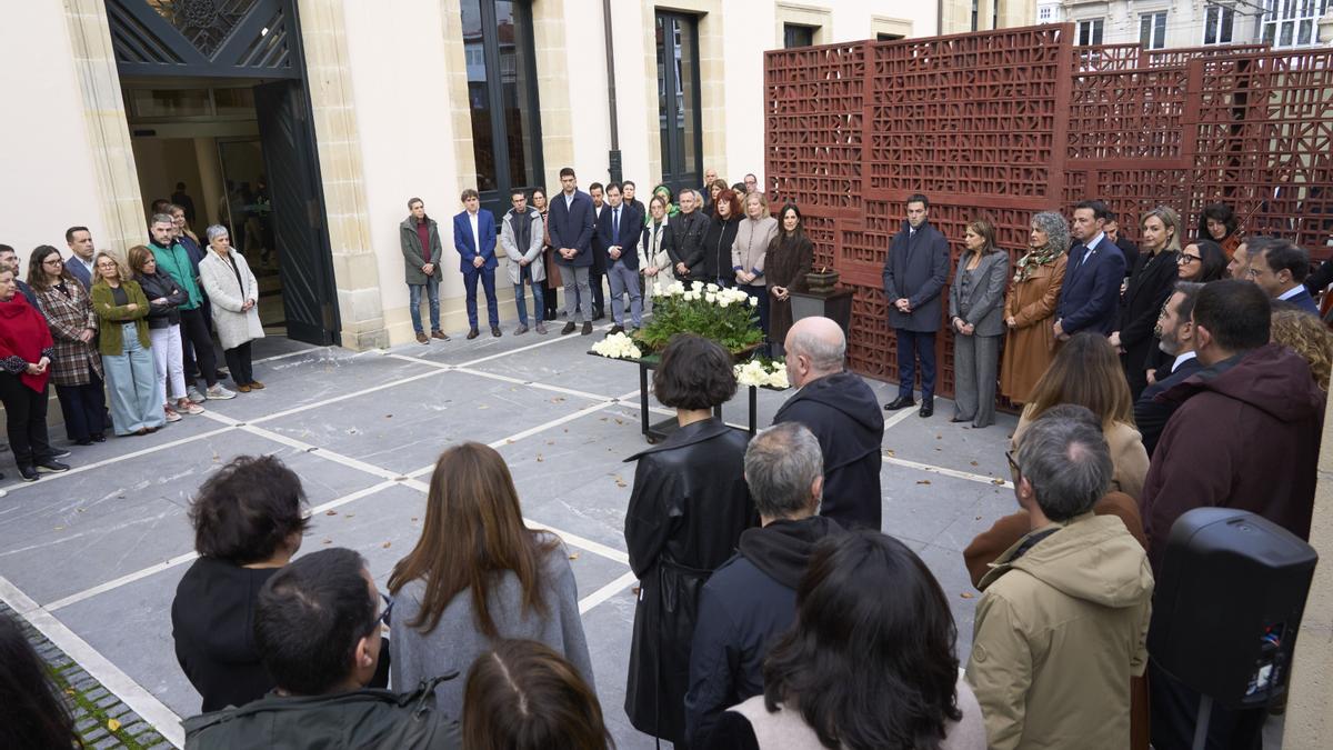 Imagen del acto celebrado en el Parlamento Vasco.