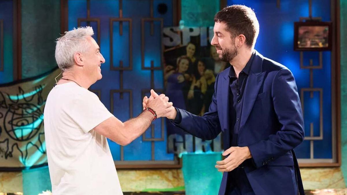 Jon Sistiaga y David Broncano en 'La Revuelta' / Instagram: @larevuelta_tve Jon Sistiaga y David Broncano en 'La Revuelta' / Instagram: @larevuelta_tve