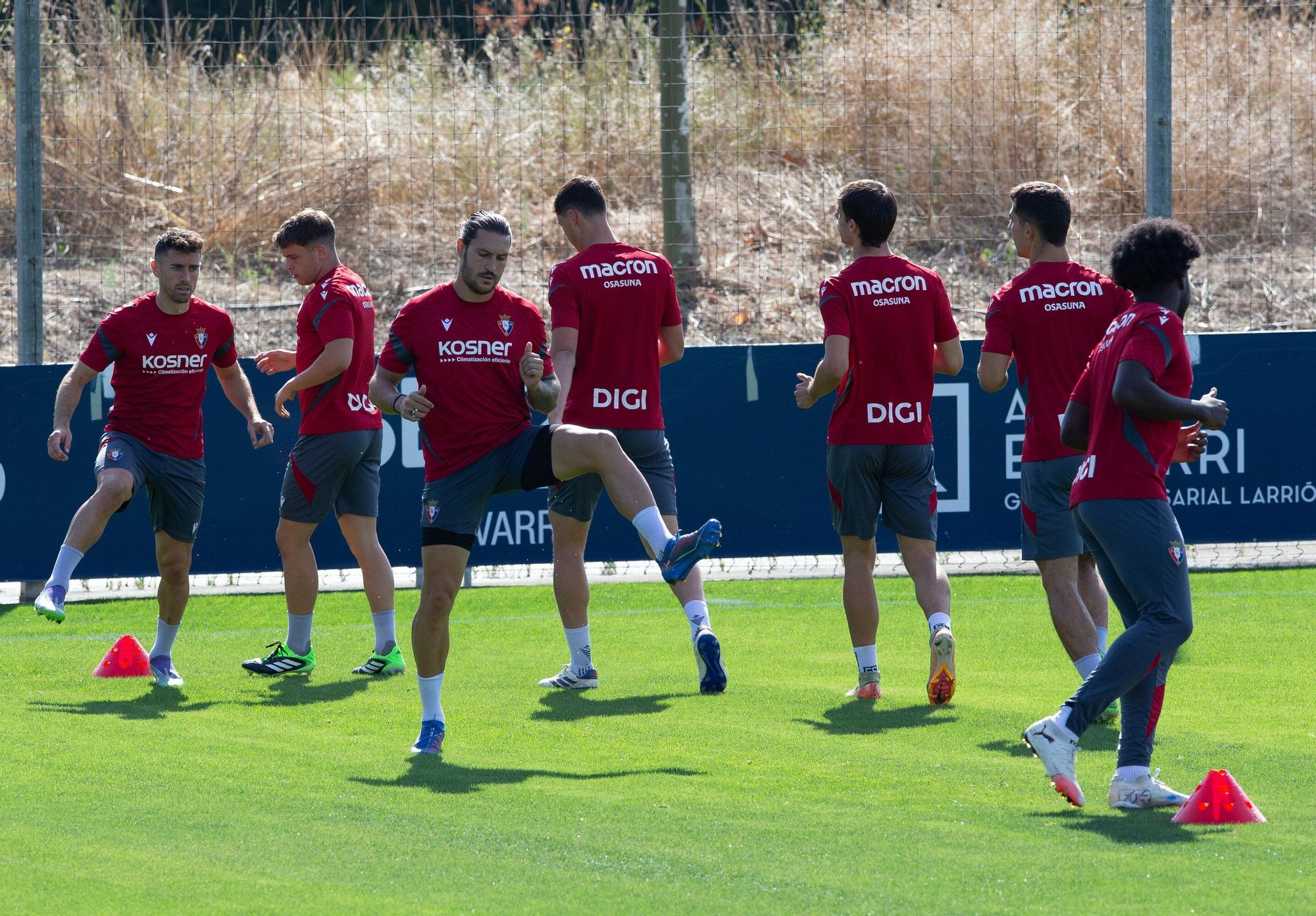 Fotos del entrenamiento de Osasuna en Tajonar del lunes 4 de agosto