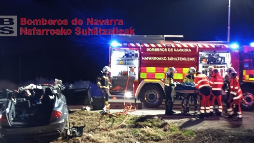 Imagen del lugar de los hechos, durante la atención al herido, que ha sido evacuado al Hospital de Tudela