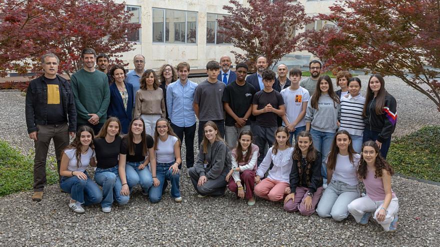 Estudiantes de IES Sarriguren, La Anunciata e IES Benjamín de Tudela representarán a Navarra en el concurso de estadística