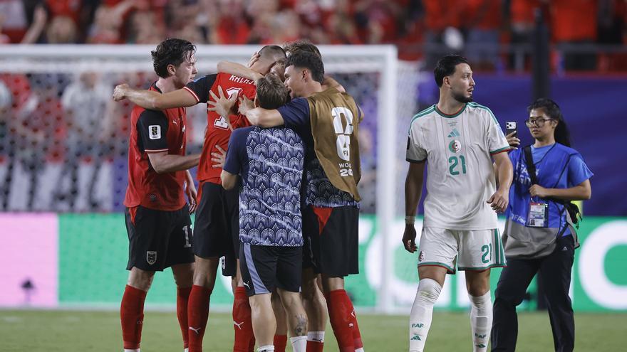 Austria se cita con España y Mahrez lleva a Argelia a dieciseisavos