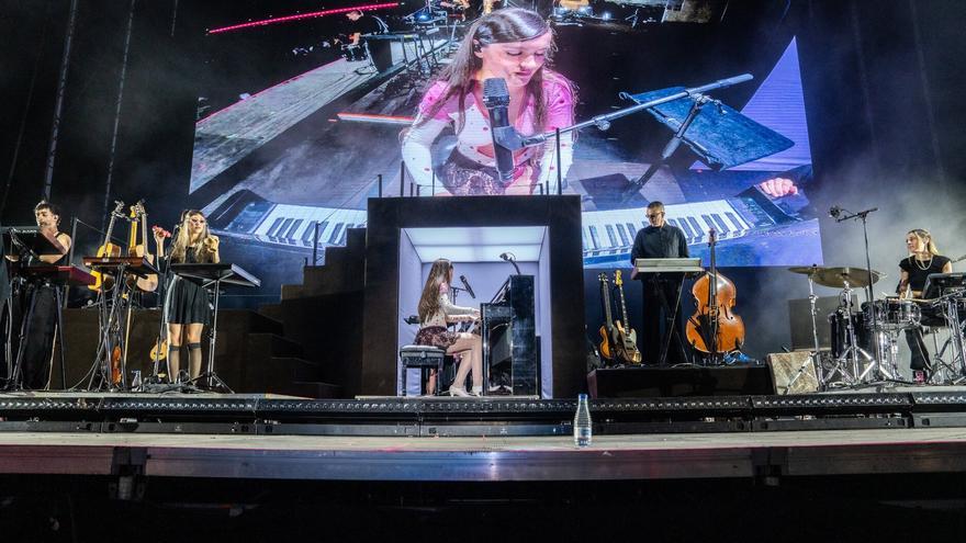 Amaia Romero brilla en el Sonorama, en el que Arde Bogotá toca el cielo