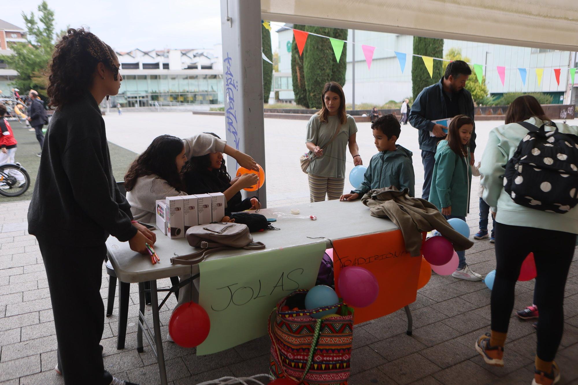 En imágenes: Encuentro intercultural en la plaza Santa Bárbara