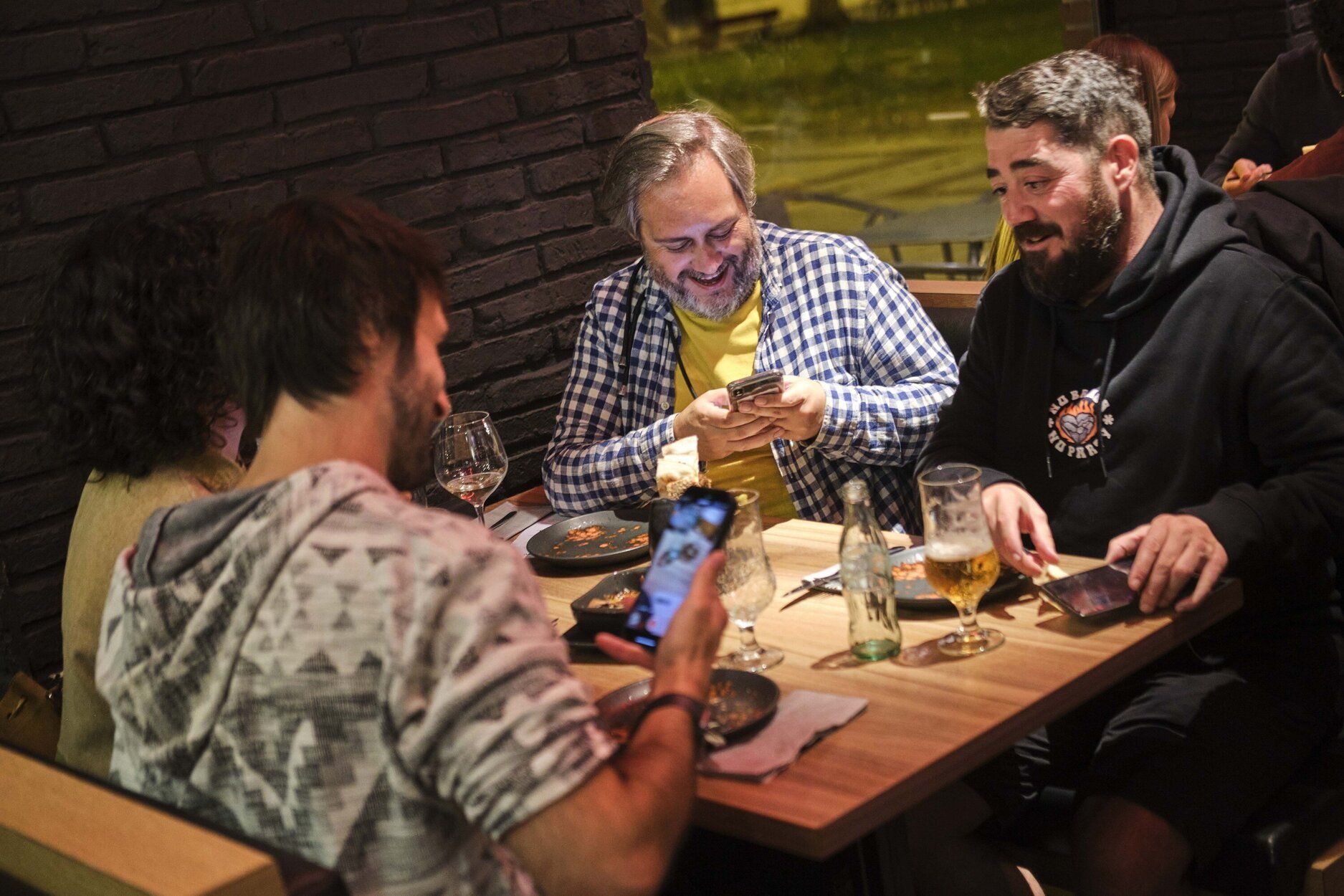 Isla Sicilia reúne a más de 30 creadores de contenido en un evento único en Pamplona