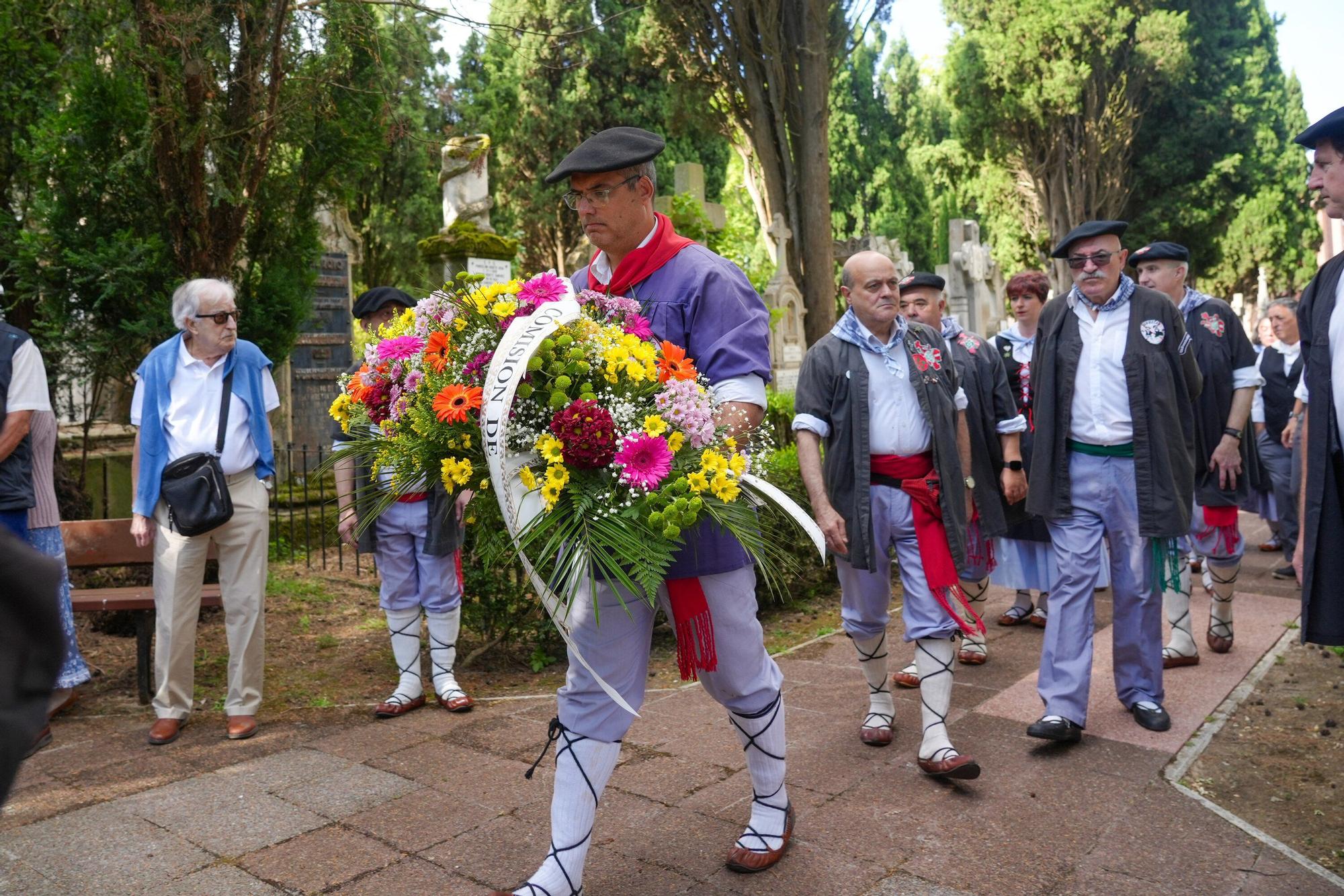 En imágenes: Homenaje y recuerdo a los blusas y las neskas que ya no están