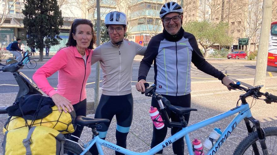 Zaldibar prepara el recibimiento de Jon tras recorrer 670 km en bicicleta