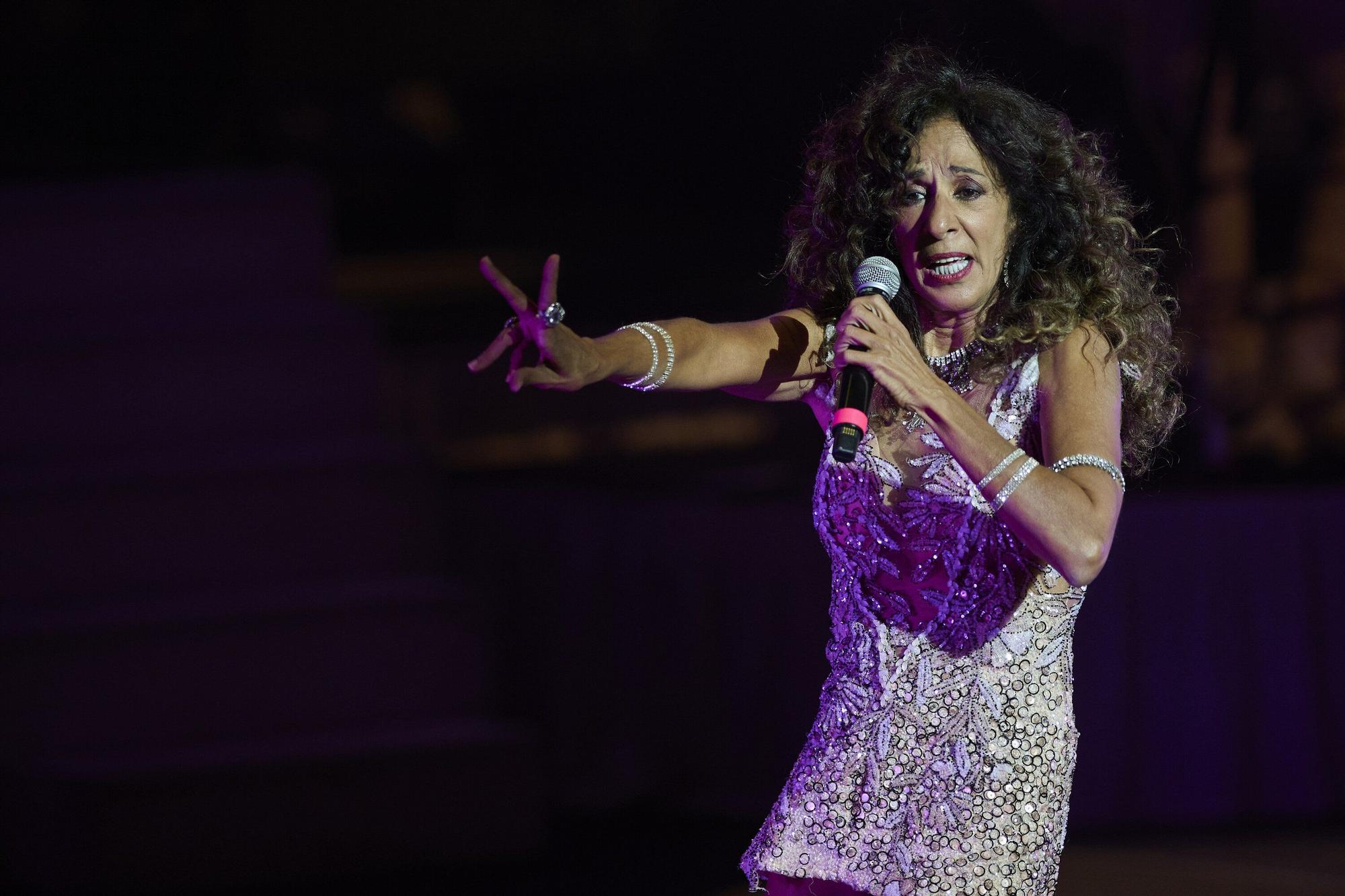 Fotos del concierto de Rosario Flores en Baluarte