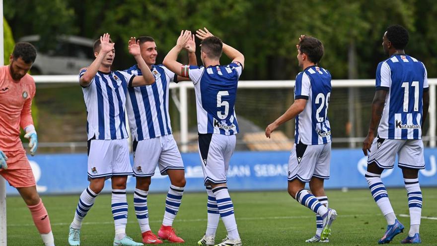 [Fotos] La Real se enfrenta contra el Pau FC en su primer test