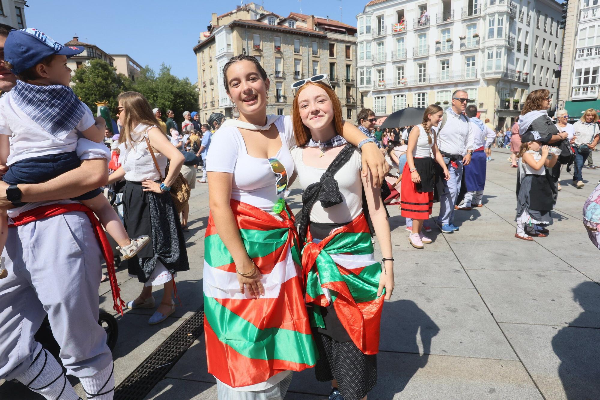 En imágenes: Los txikis se adueñan de su día en las fiestas de La Blanca