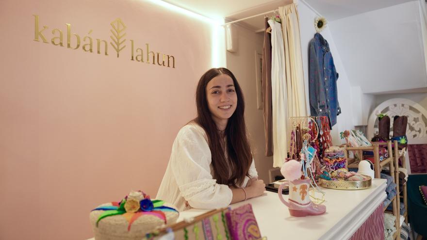 Andrea Mateos: "Según como caiga el festivo en la semana, sí lo trabajo"