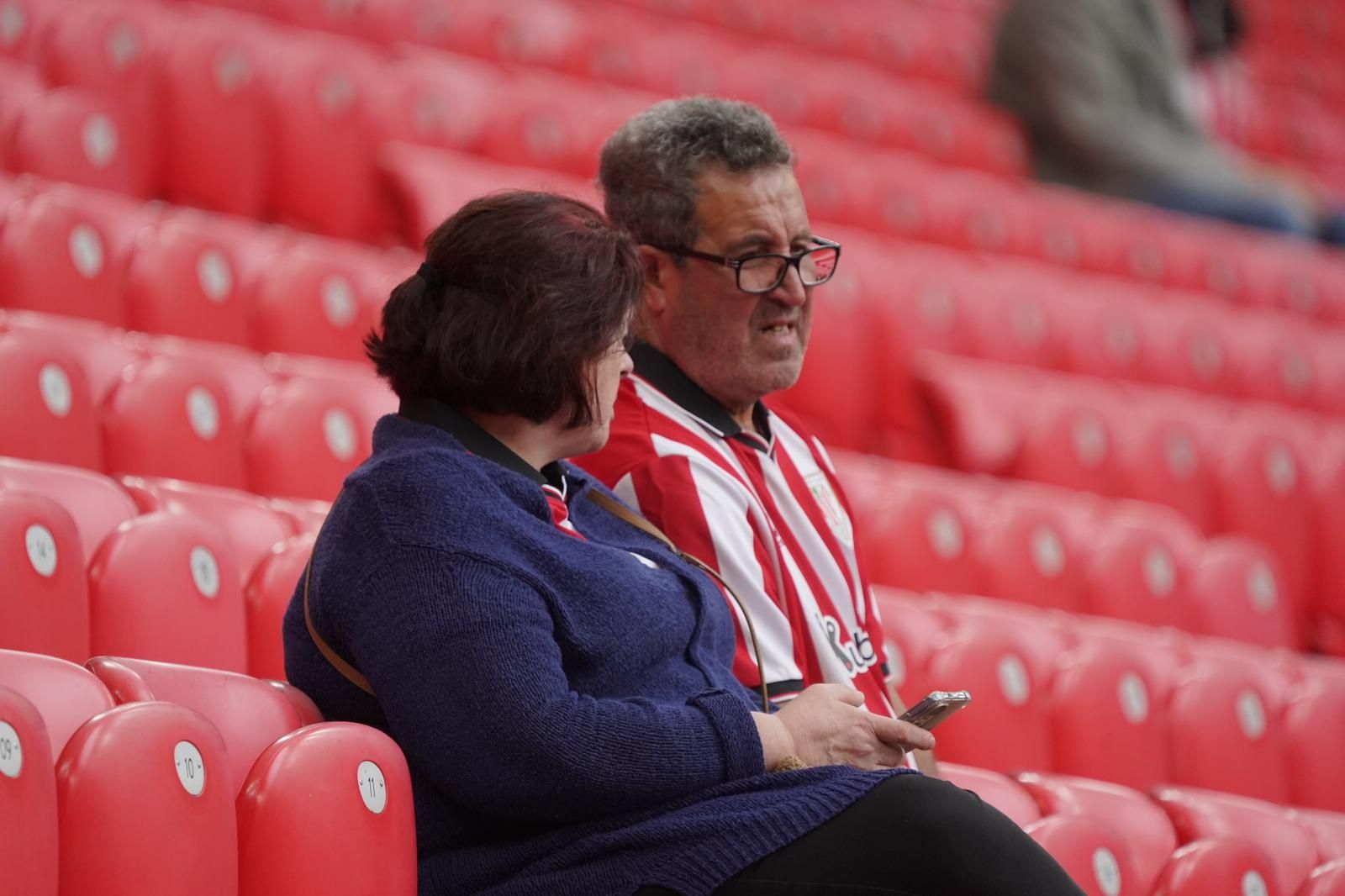 ¿Has estado en San Mamés viendo el Athletic-Girona? Búscate en nuestra galería