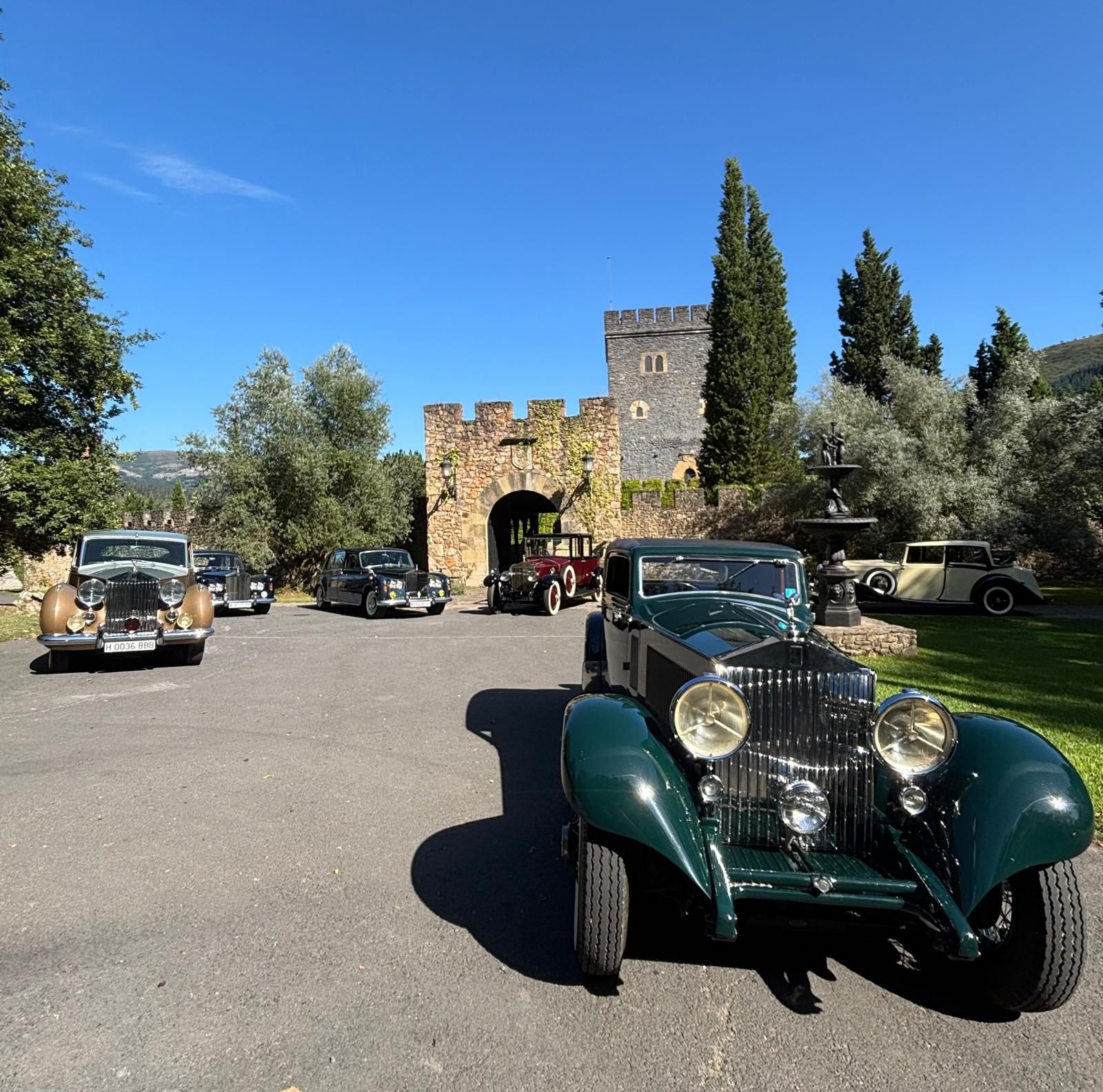 En imágenes: celebración del centenario de los Rolls-Royce Phantom Torre Loizaga