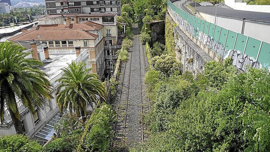 ETS adecentará la antigua vía de tren entre La Salve y la universidad de Deusto