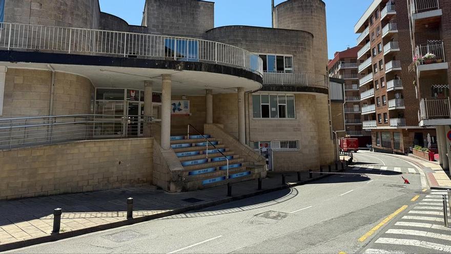 Tres personas trasladadas al Hospital de Mendaro por una fuga de gas en la piscinas del polideportivo Olaizaga de Elgoibar