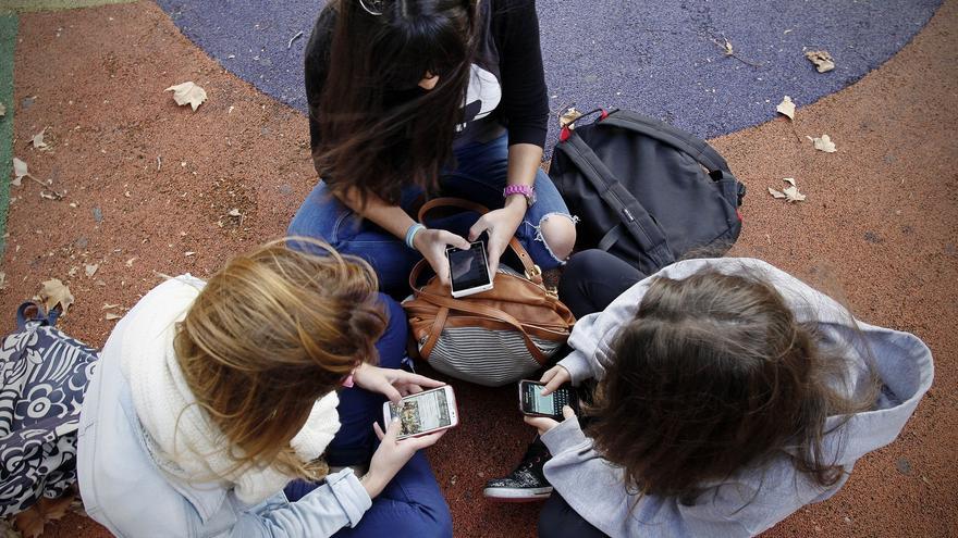 La red que atrapa la mente de los jóvenes