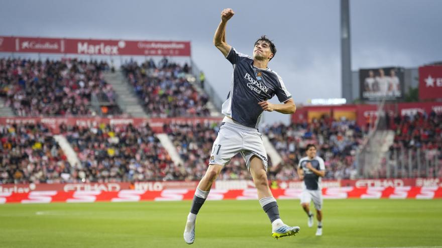 La Real Sociedad ratifica la permanencia del Athletic