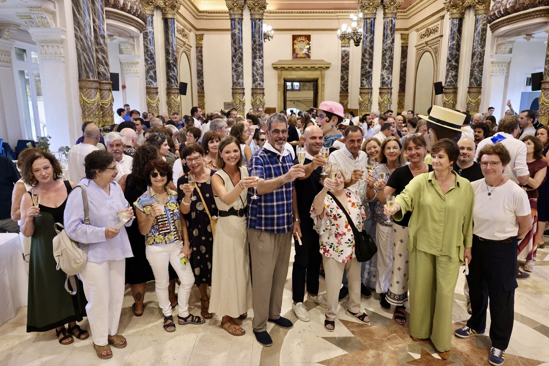 Goia recibe a las autoridades y agentes sociales