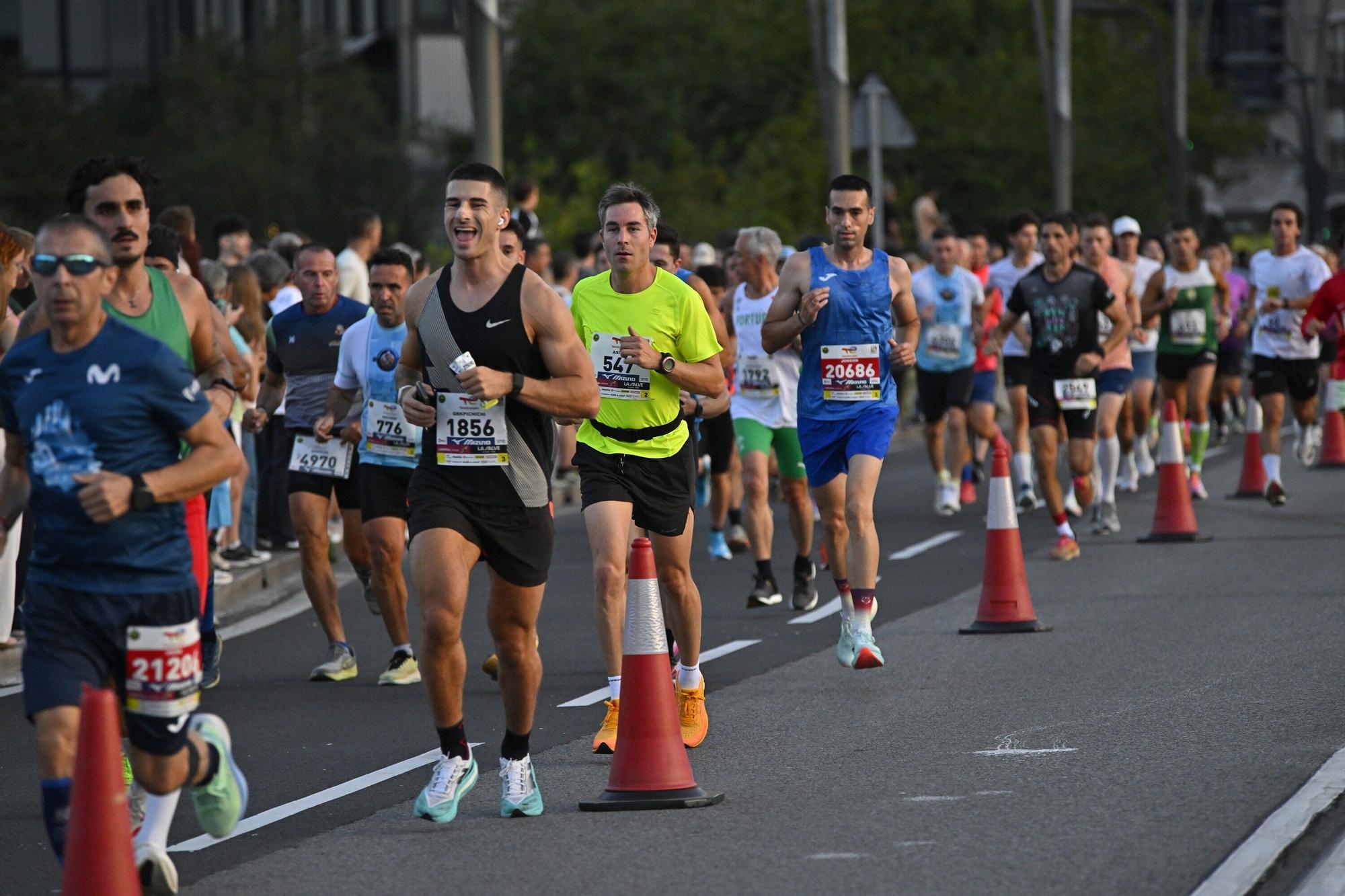 El Bilbao Night Marathon, en imágenes