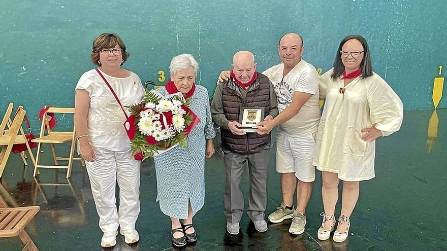 Agradecimientos y emoción en el Día de los Abuelos de Peralta
