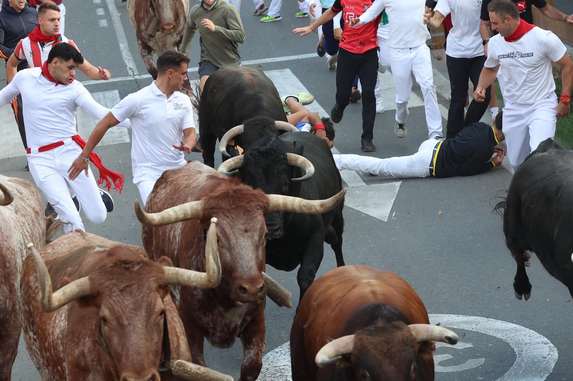 Fotos del primer encierro de las fiestas de Tudela 2025