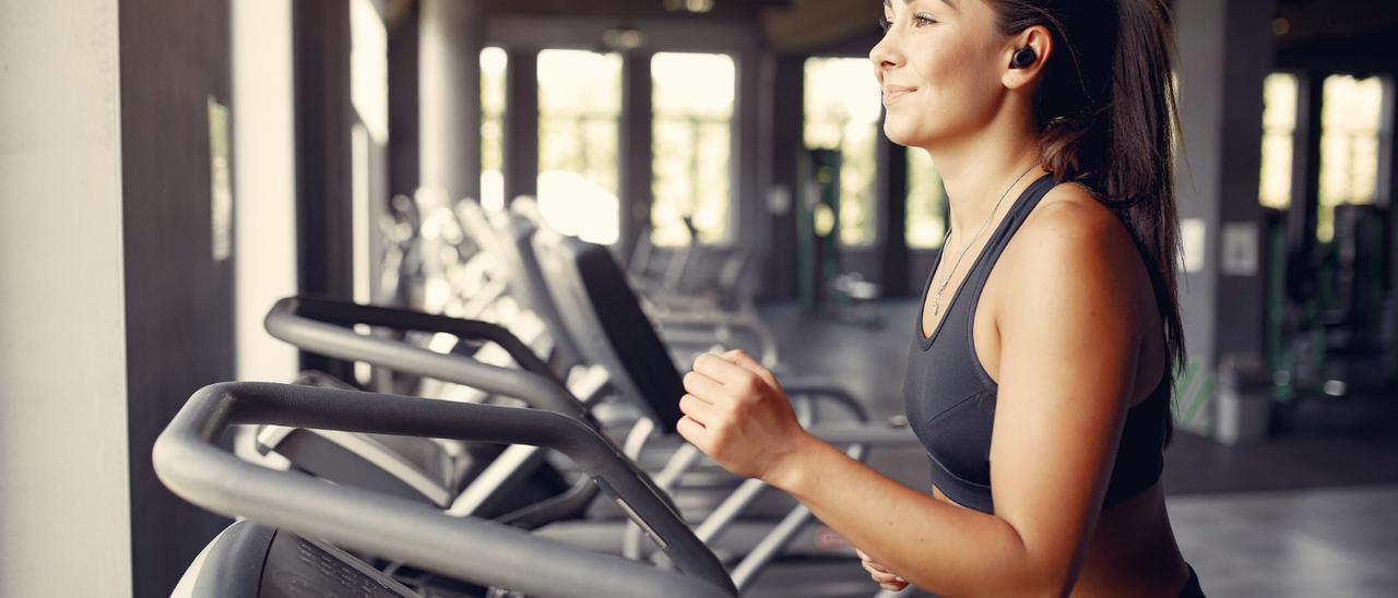 ¿Te da pereza ir al gimnasio? La alternativa de Lidl para hacer deporte en casa