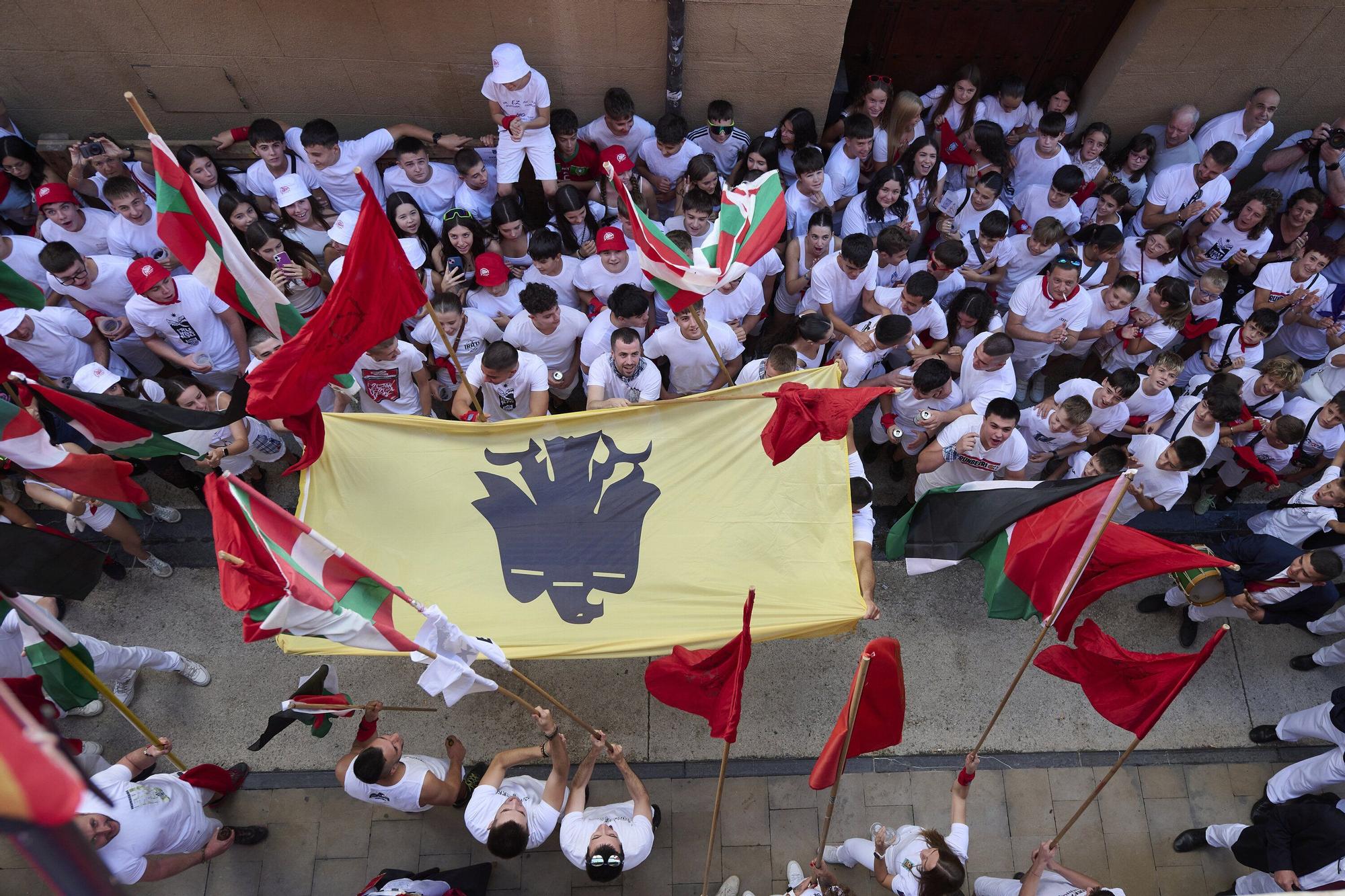 Fotos del cohete de fiestas de Lumbier 2025