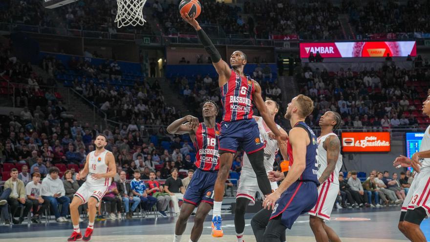 En imágenes: El Baskonia cae ante el Olympiacos en el Buesa Arena (96-102)