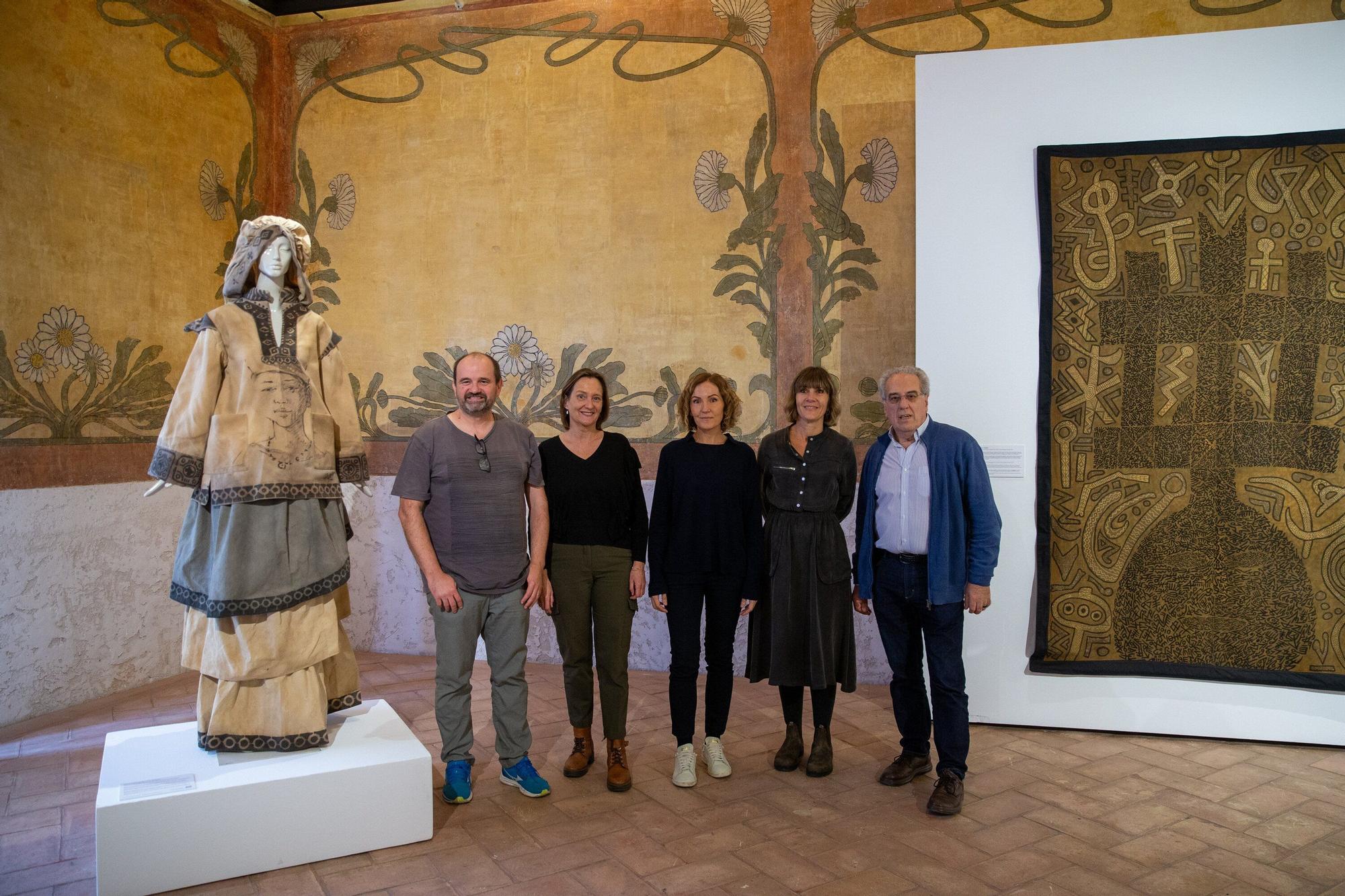 Fotos de la exposición de 'La herencia del Bogolanfini' en el Palacio del Condestable